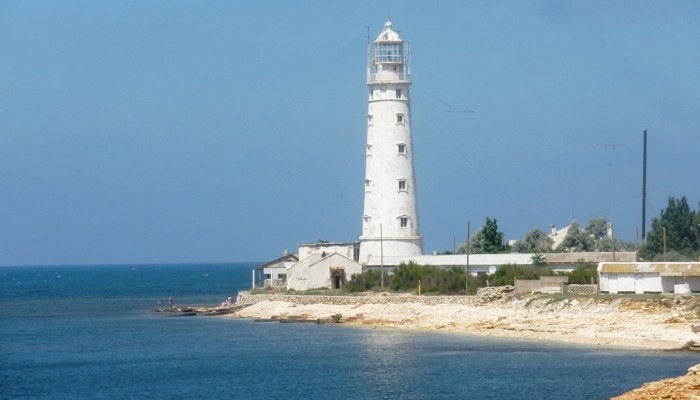 Морской маяк на мысе Тарханкут
